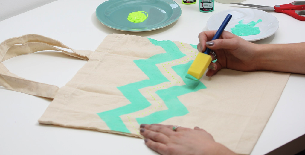 What Paint to Use on Jute Bags