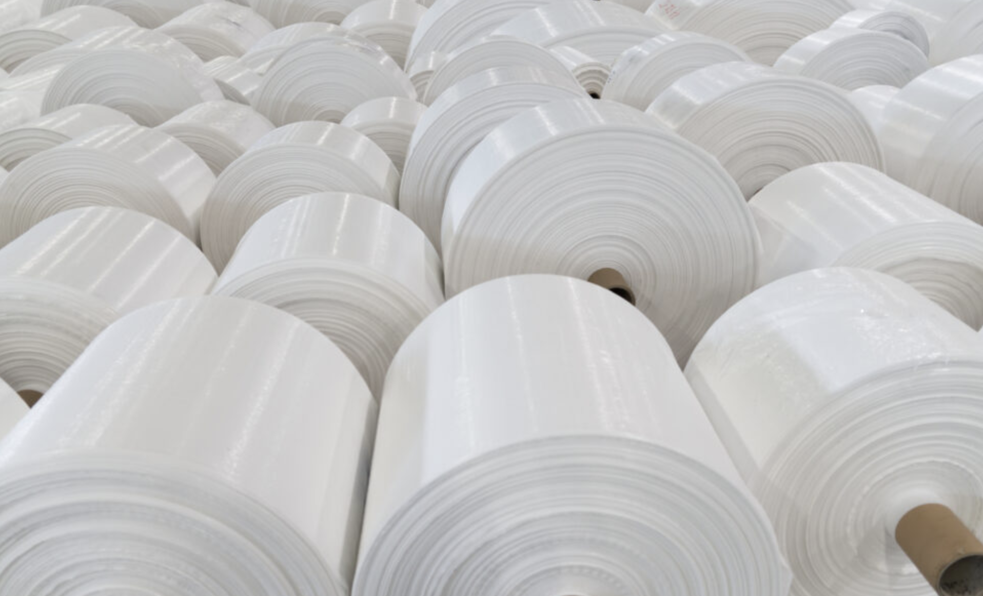 Woven vs Non-Woven Polypropylene Bags